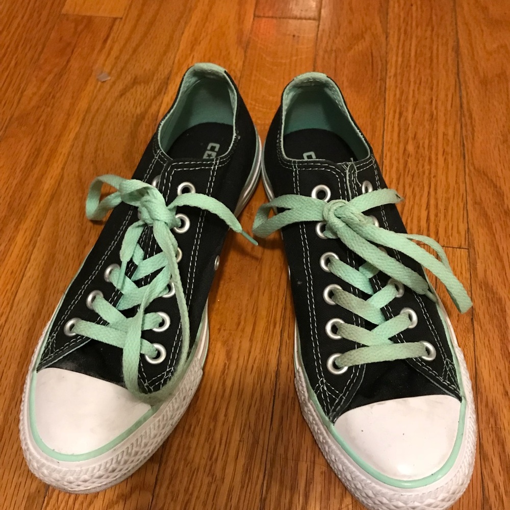 Converse low tops Limited Edition